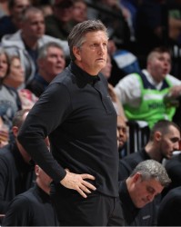 Baccarat-😔芬奇：雷霆此前在第三节表现都很好，我们要避免那样的5分钟崩盘