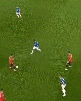 【英超】C罗700球逆转 马夏尔助攻+伤退 曼联客场胜